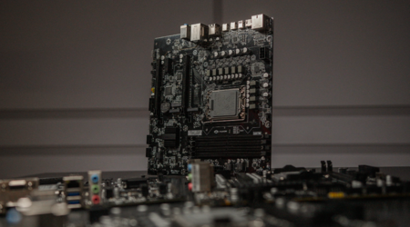 Материнские платы и модули РАМЭК внесены в реестр Минпромторга РФ